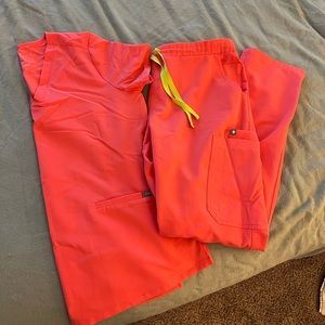 Figs scrubs SET !! Hot coral color. Small top, medium bottom